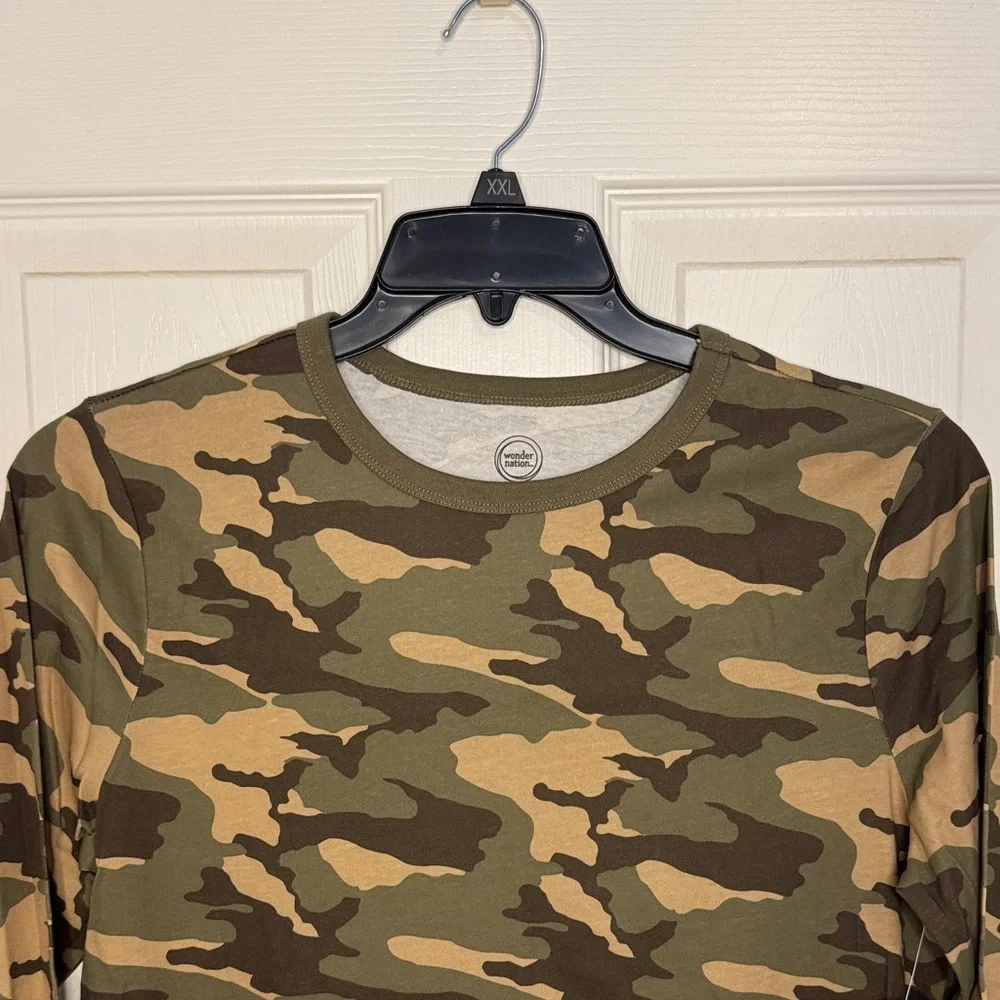 NWT Boys Wonder Nation Camouflage Long Sleeve Tee